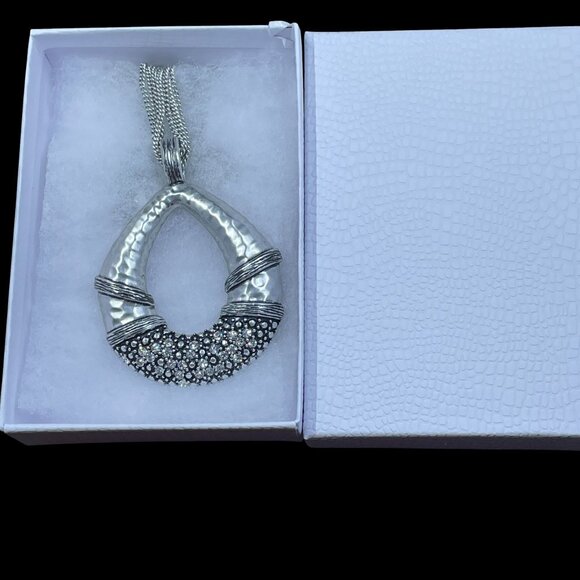 Premier Designs Hammered Silver Statement Necklace Glam Career Chic Y2K Jewelry - Picture 9 of 10